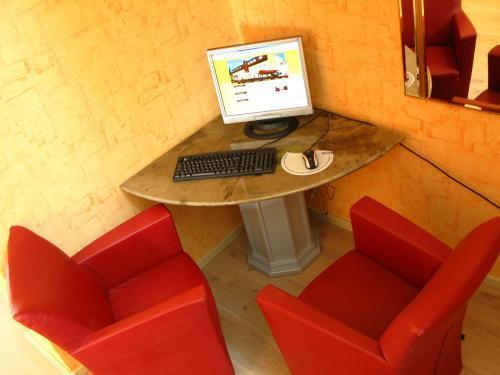Hotel 4 Hufen Großziethen Exteriör bild